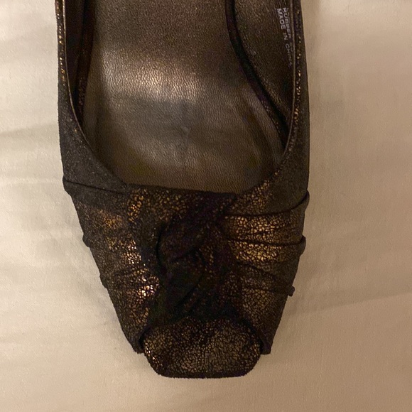 Comfortable sling back heels - Picture 3 of 3